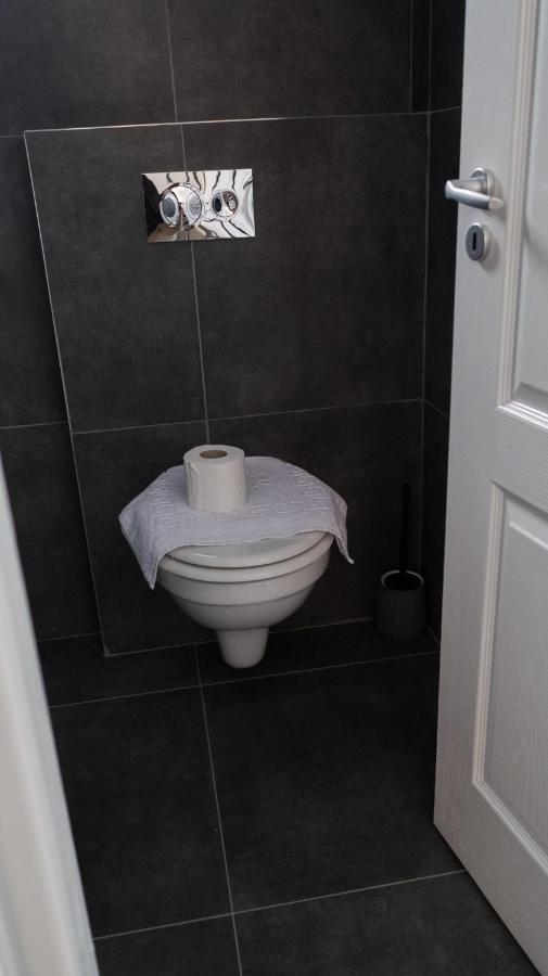 Villa Wild Rooms Jiet Dış mekan fotoğraf